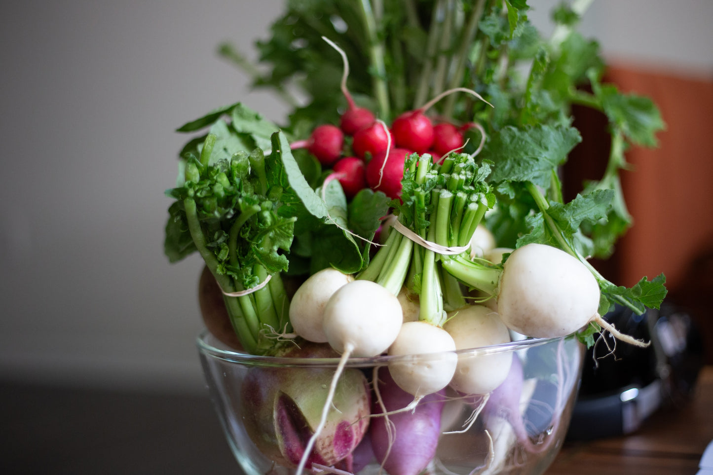 Hakurie Salad Turnips, Bunched